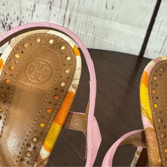 Tory Burch Muted Floral ankle strap strapoy 5”Heels size 7 Never worn - Picture 10 of 16